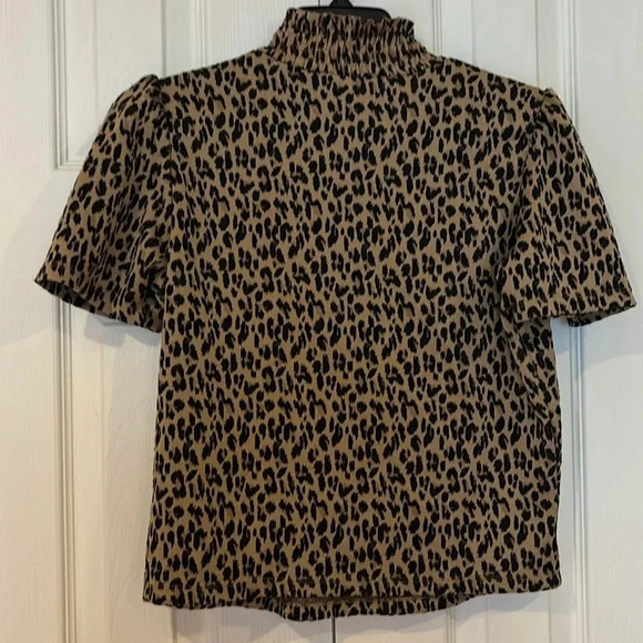 ZARA Mock Neck short Sleeve knit  Leopard print top Sz Large - Picture 9 of 10